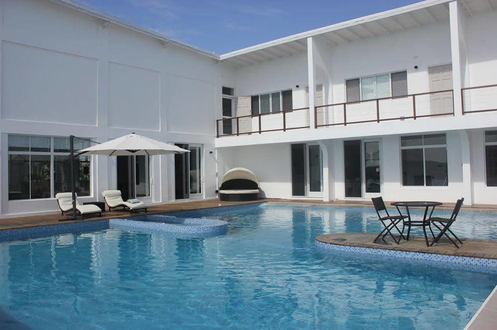 Blue Point Villa St. George's Exterior foto